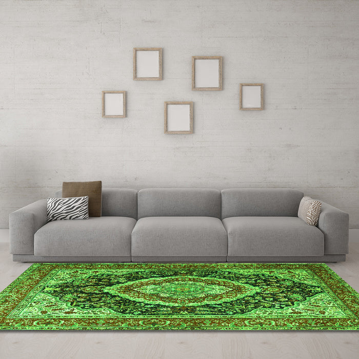 Machine Washable Persian Green Traditional Area Rugs in a Living Room,, wshtr3603grn