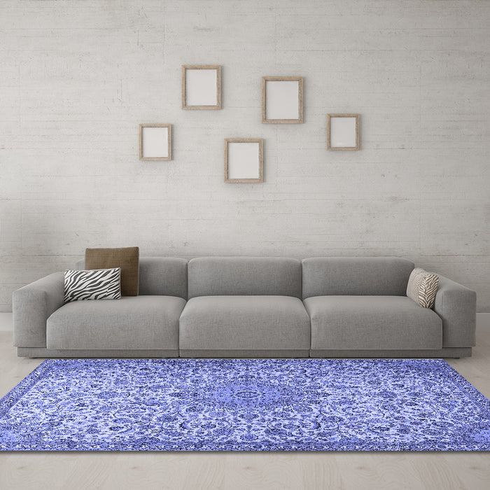 Machine Washable Persian Blue Traditional Rug in a Living Room, wshtr3606blu