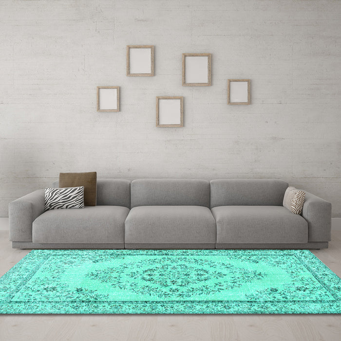 Machine Washable Persian Turquoise Traditional Area Rugs in a Living Room,, wshtr3608turq