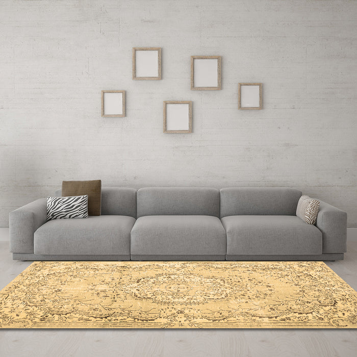 Machine Washable Persian Brown Traditional Rug in a Living Room,, wshtr3609brn