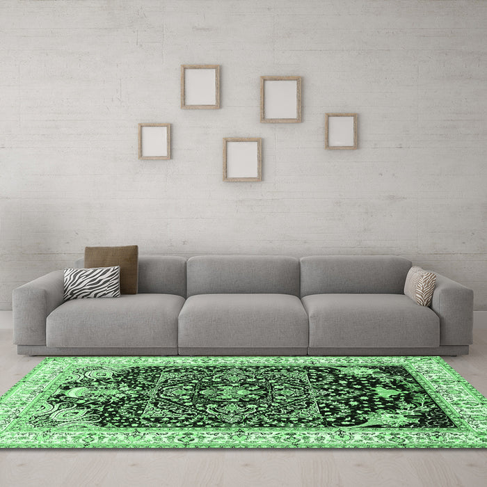Machine Washable Persian Emerald Green Traditional Area Rugs in a Living Room,, wshtr360emgrn