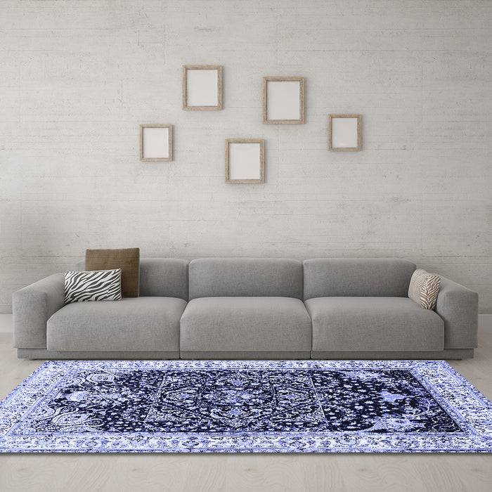 Machine Washable Persian Blue Traditional Rug in a Living Room, wshtr360blu