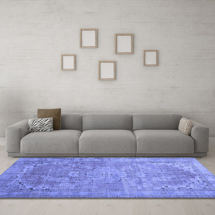 Machine Washable Persian Blue Traditional Rug in a Living Room, wshtr3610blu