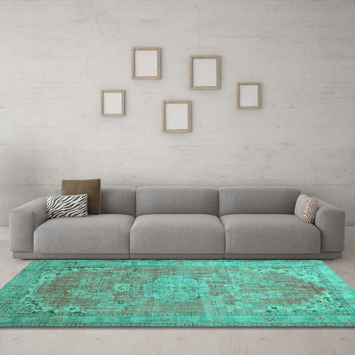 Machine Washable Persian Turquoise Traditional Area Rugs in a Living Room,, wshtr3610turq
