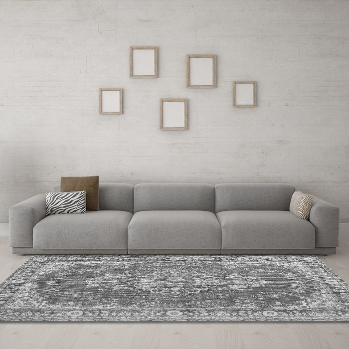 Machine Washable Persian Gray Traditional Rug in a Living Room,, wshtr3611gry