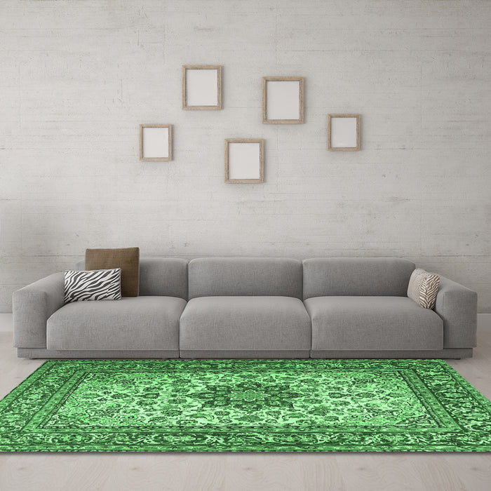 Machine Washable Persian Emerald Green Traditional Area Rugs in a Living Room,, wshtr3613emgrn