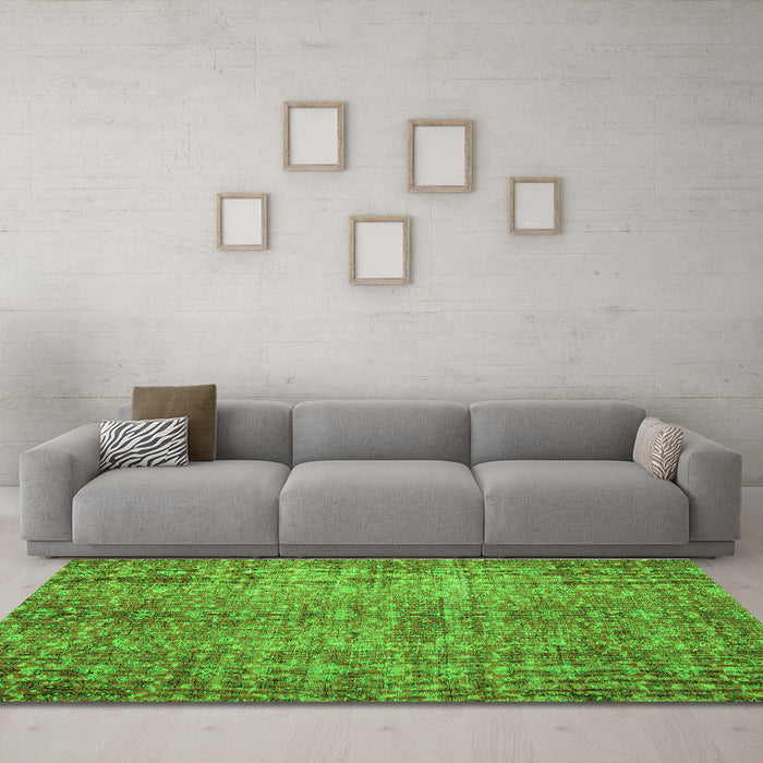 Machine Washable Persian Green Traditional Area Rugs in a Living Room,, wshtr3614grn