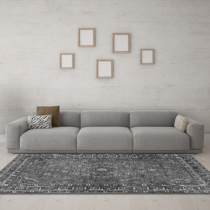 Machine Washable Persian Gray Traditional Rug in a Living Room,, wshtr3618gry
