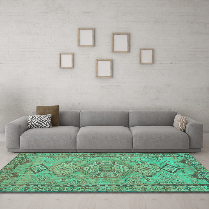Machine Washable Persian Turquoise Traditional Area Rugs in a Living Room,, wshtr3619turq