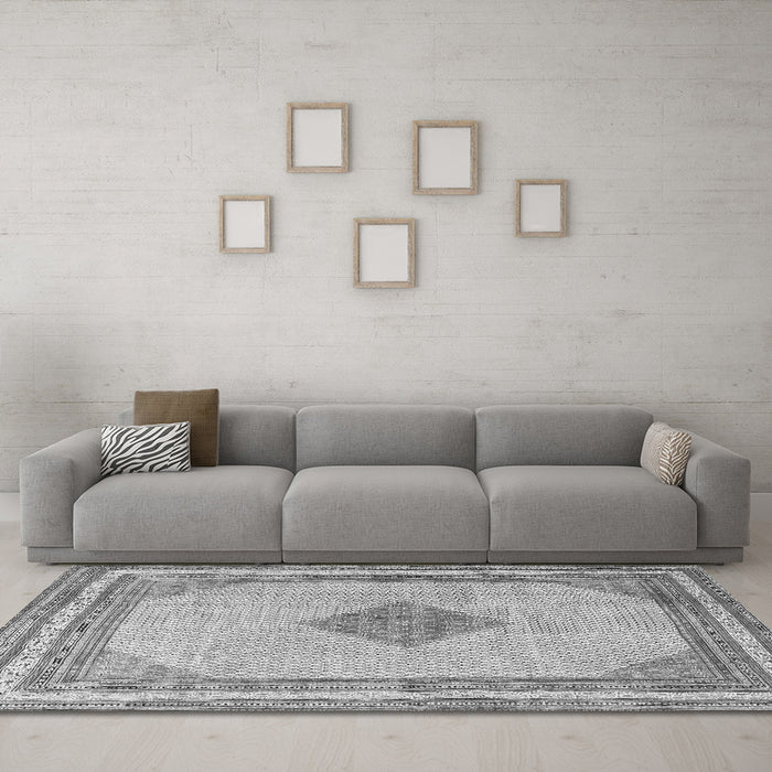 Machine Washable Persian Gray Traditional Rug in a Living Room,, wshtr3622gry
