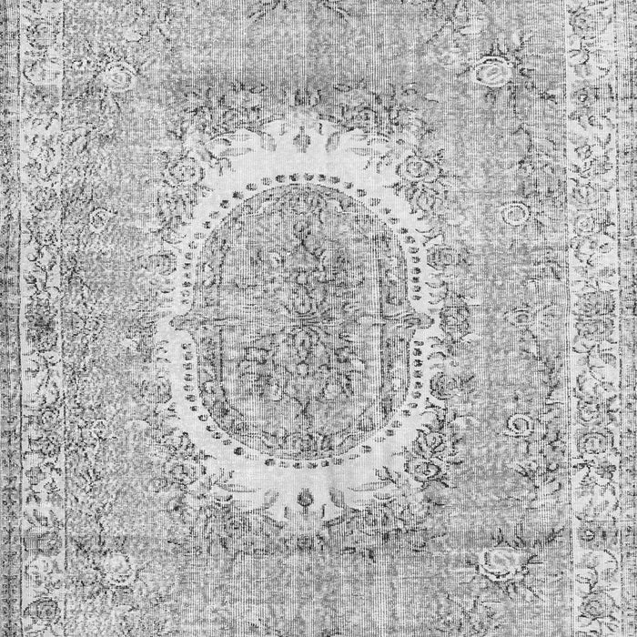 Serging Thickness of Machine Washable Persian Gray Traditional Rug, wshtr3624gry