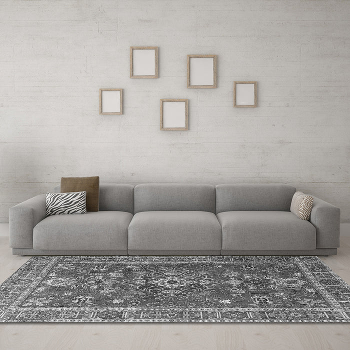 Machine Washable Persian Gray Traditional Rug in a Living Room,, wshtr3626gry