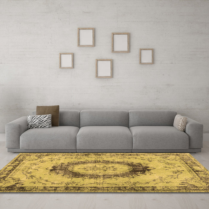 Machine Washable Persian Brown Traditional Rug in a Living Room,, wshtr3627brn