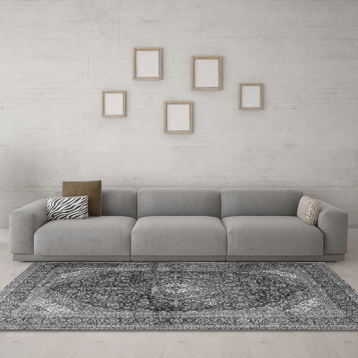Machine Washable Persian Gray Traditional Rug in a Living Room,, wshtr3628gry