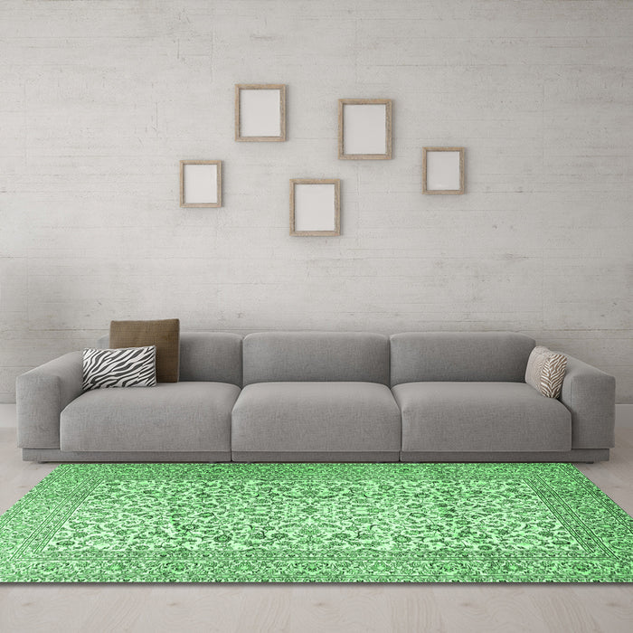 Machine Washable Persian Emerald Green Traditional Area Rugs in a Living Room,, wshtr3629emgrn