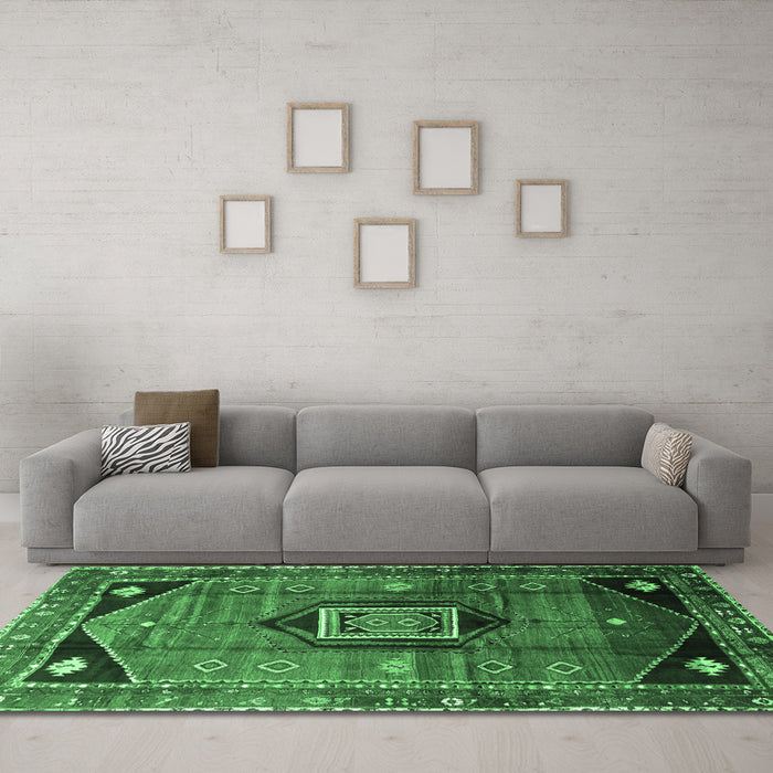 Machine Washable Persian Emerald Green Traditional Area Rugs in a Living Room,, wshtr3633emgrn