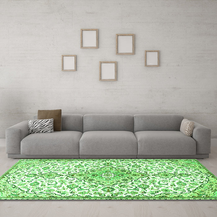 Machine Washable Persian Green Traditional Area Rugs in a Living Room,, wshtr3634grn
