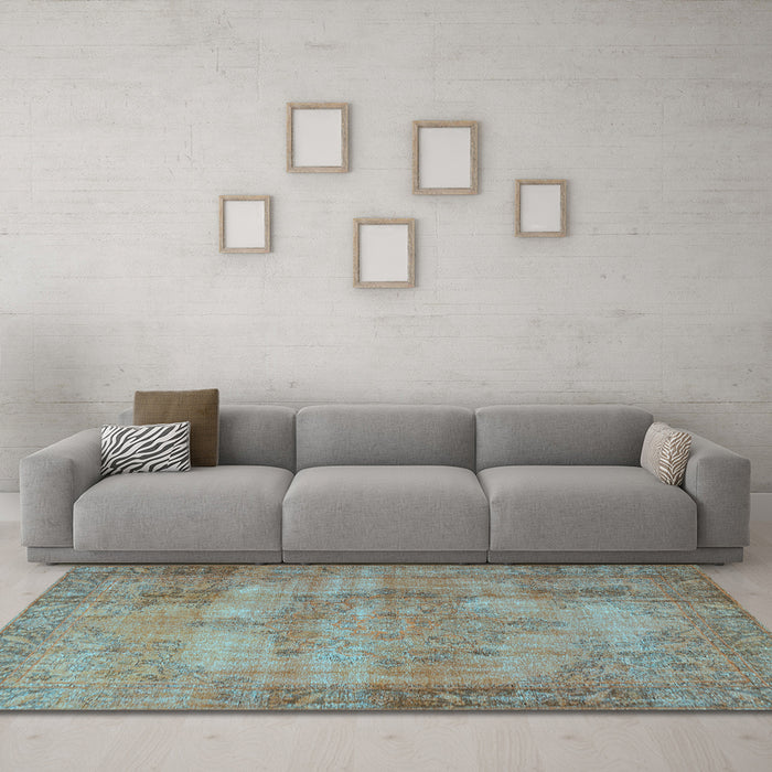 Machine Washable Persian Light Blue Traditional Rug in a Living Room, wshtr3637lblu