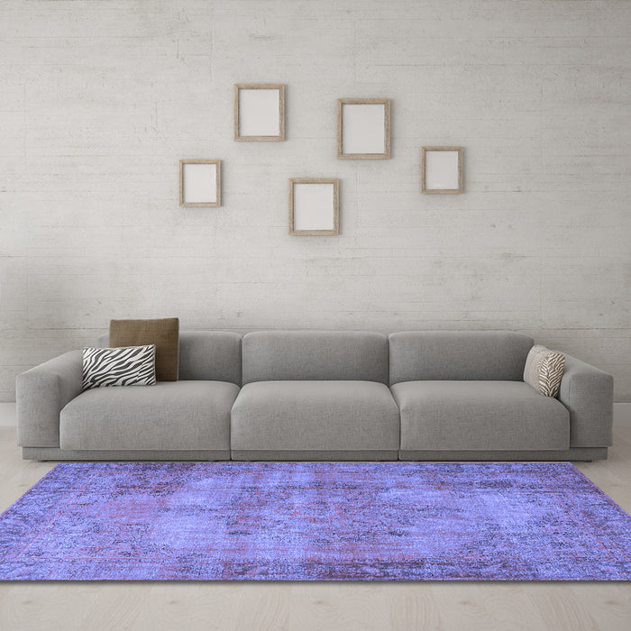 Machine Washable Persian Blue Traditional Rug in a Living Room, wshtr3637blu