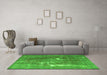 Machine Washable Persian Green Traditional Area Rugs in a Living Room,, wshtr3639grn