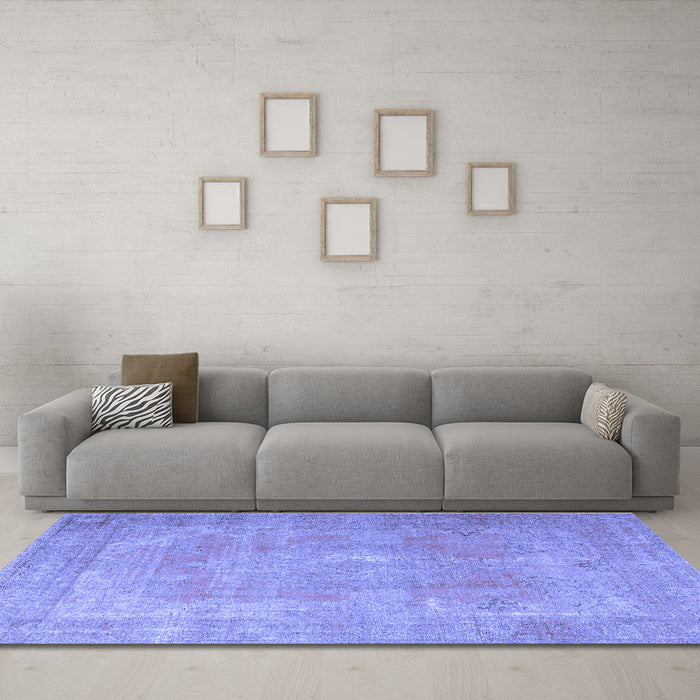Machine Washable Persian Blue Traditional Rug in a Living Room, wshtr3643blu