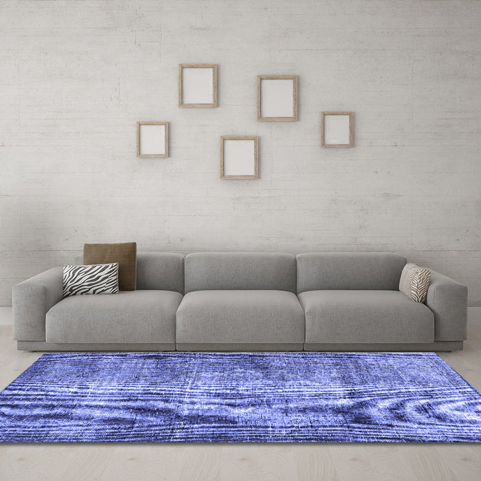 Machine Washable Persian Blue Traditional Rug in a Living Room, wshtr3645blu