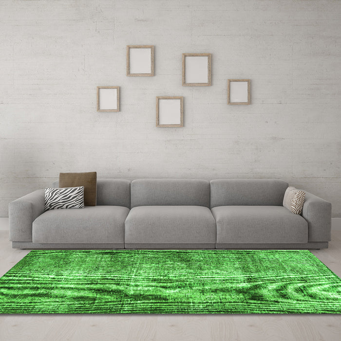 Machine Washable Persian Green Traditional Area Rugs in a Living Room,, wshtr3645grn