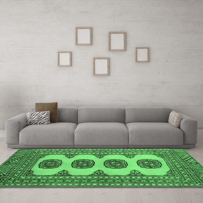 Machine Washable Southwestern Emerald Green Country Area Rugs in a Living Room,, wshtr364emgrn