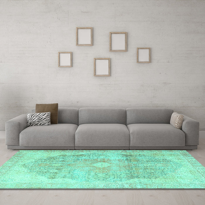 Machine Washable Persian Turquoise Traditional Area Rugs in a Living Room,, wshtr3650turq