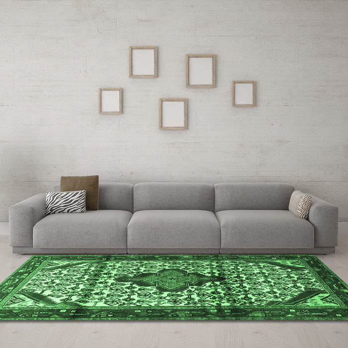 Machine Washable Persian Emerald Green Traditional Area Rugs in a Living Room,, wshtr3656emgrn