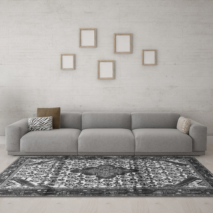 Machine Washable Persian Gray Traditional Rug in a Living Room,, wshtr3656gry