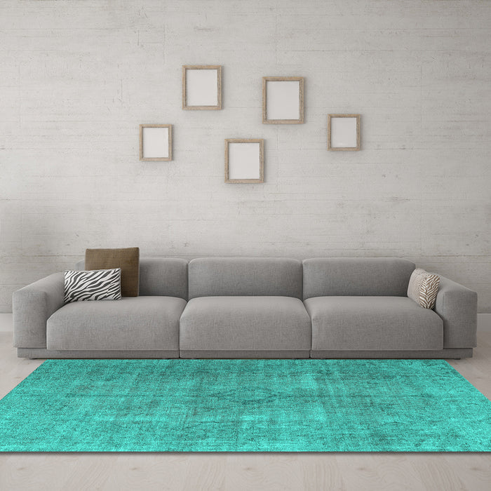 Machine Washable Persian Turquoise Traditional Area Rugs in a Living Room,, wshtr3658turq