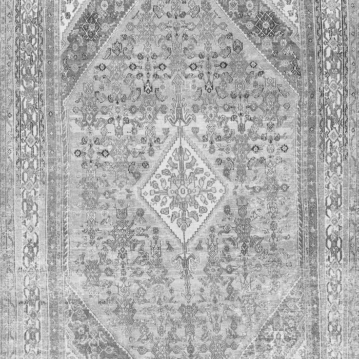 Serging Thickness of Machine Washable Persian Gray Traditional Rug, wshtr3659gry