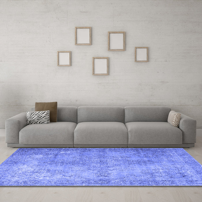 Machine Washable Persian Blue Traditional Rug in a Living Room, wshtr3661blu