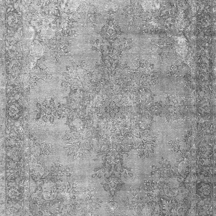 Serging Thickness of Machine Washable Persian Gray Traditional Rug, wshtr3661gry