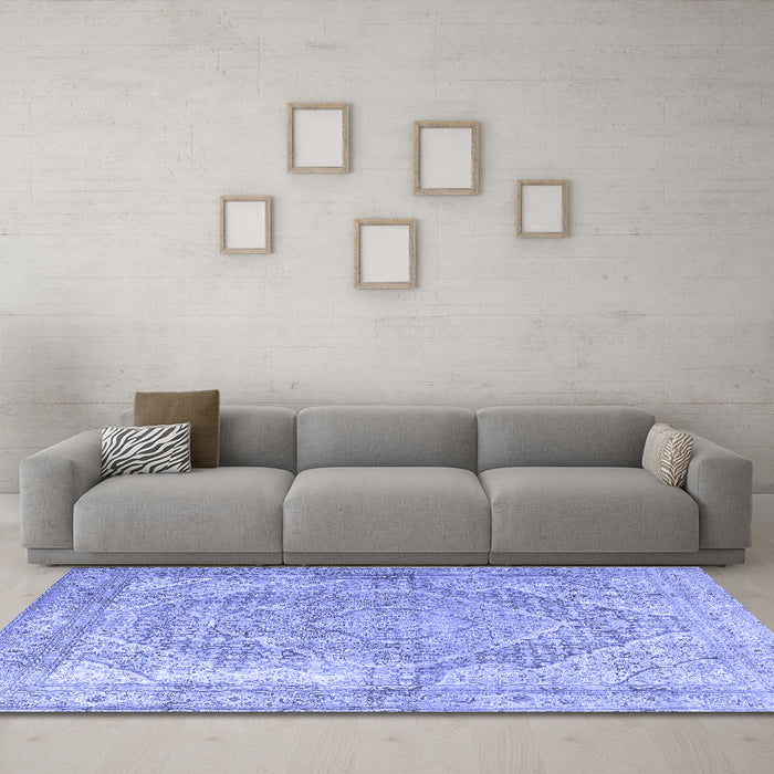 Machine Washable Medallion Blue Traditional Rug in a Living Room, wshtr3663blu