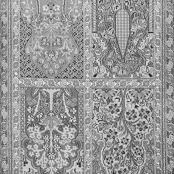 Serging Thickness of Machine Washable Persian Gray Traditional Rug, wshtr366gry