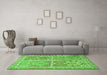 Machine Washable Persian Green Traditional Area Rugs in a Living Room,, wshtr366grn