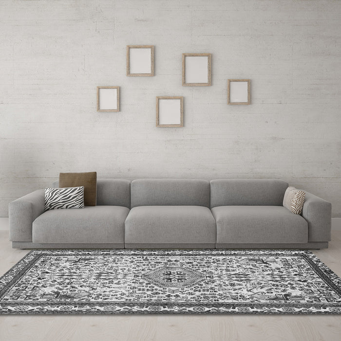 Machine Washable Persian Gray Traditional Rug in a Living Room,, wshtr3675gry