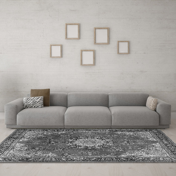 Machine Washable Persian Gray Traditional Rug in a Living Room,, wshtr3681gry