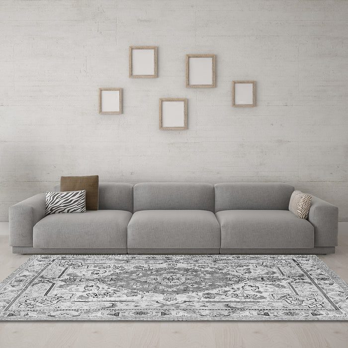 Machine Washable Medallion Gray Traditional Rug in a Living Room,, wshtr3683gry