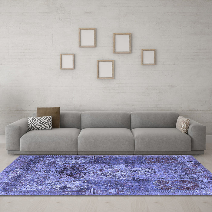 Machine Washable Persian Blue Traditional Rug in a Living Room, wshtr3686blu