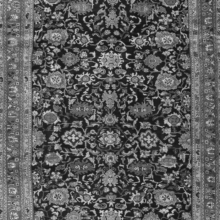 Serging Thickness of Machine Washable Persian Gray Traditional Rug, wshtr3687gry