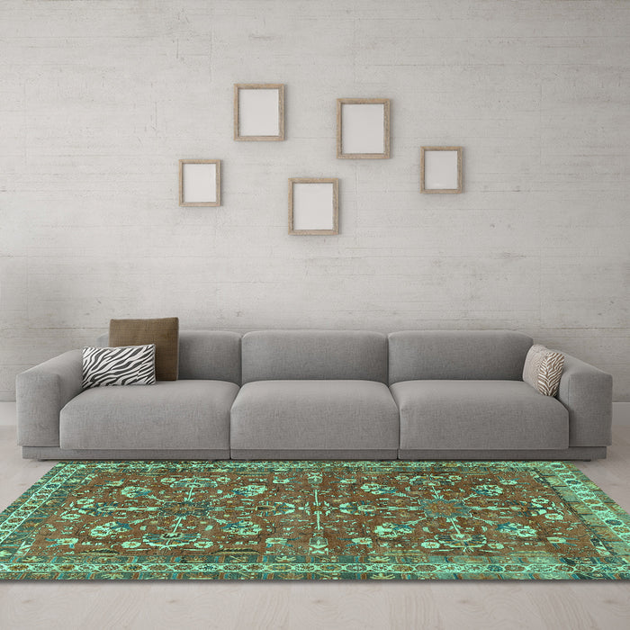 Machine Washable Persian Turquoise Traditional Area Rugs in a Living Room,, wshtr3689turq