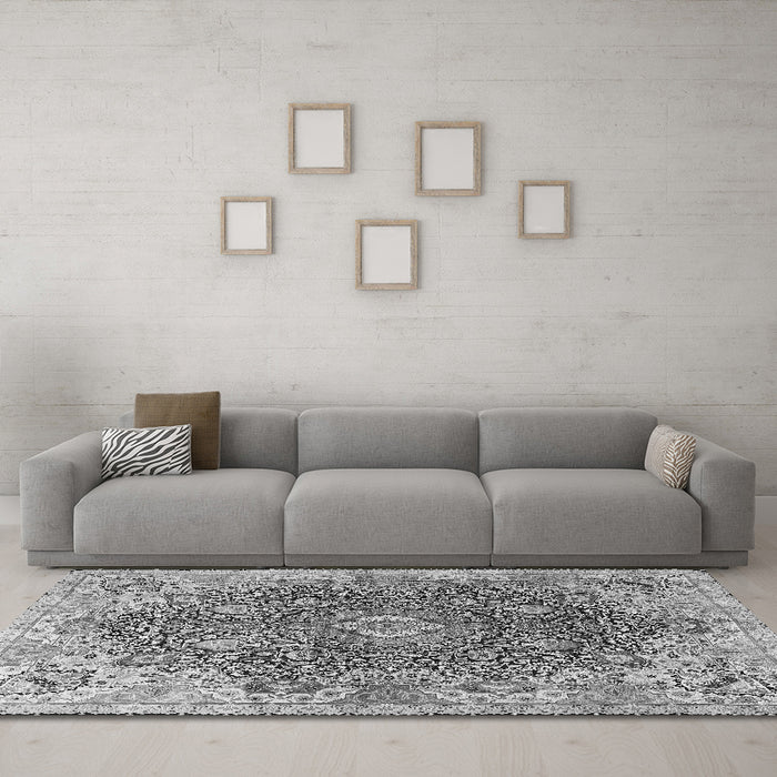 Machine Washable Persian Gray Traditional Rug in a Living Room,, wshtr3696gry