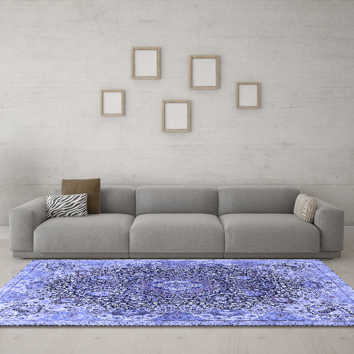 Machine Washable Persian Blue Traditional Rug in a Living Room, wshtr3696blu
