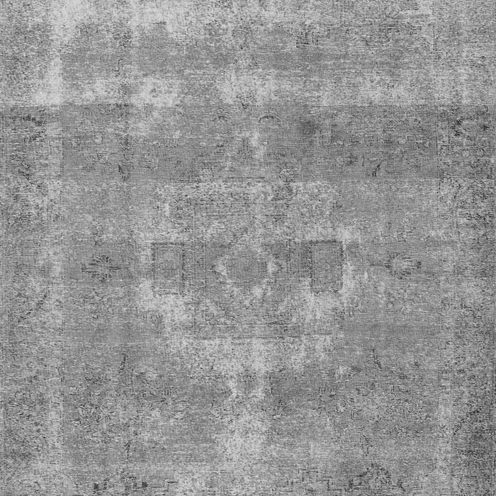 Serging Thickness of Machine Washable Persian Gray Traditional Rug, wshtr3700gry