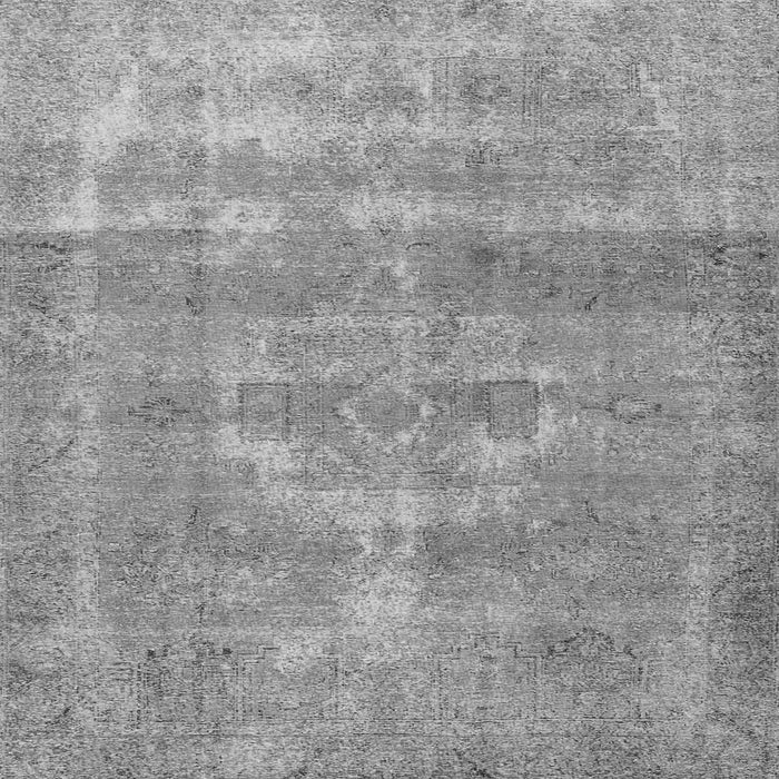 Round Machine Washable Persian Gray Traditional Rug, wshtr3700gry