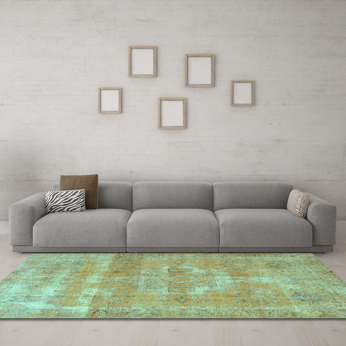 Machine Washable Persian Light Blue Traditional Rug in a Living Room, wshtr3700lblu