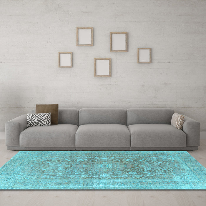 Machine Washable Persian Light Blue Traditional Rug in a Living Room, wshtr3704lblu